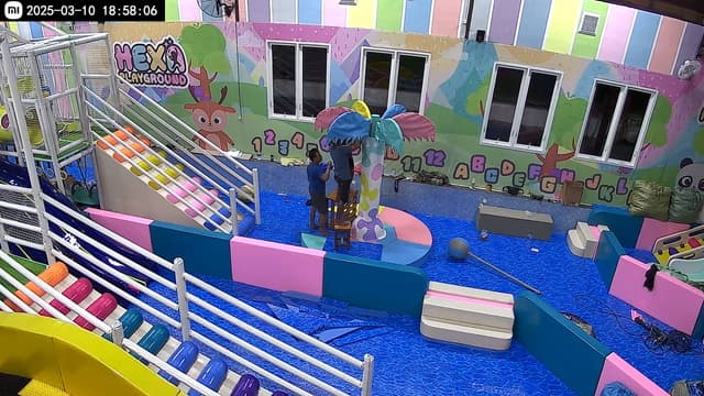 Hexa Playground gallery image 4